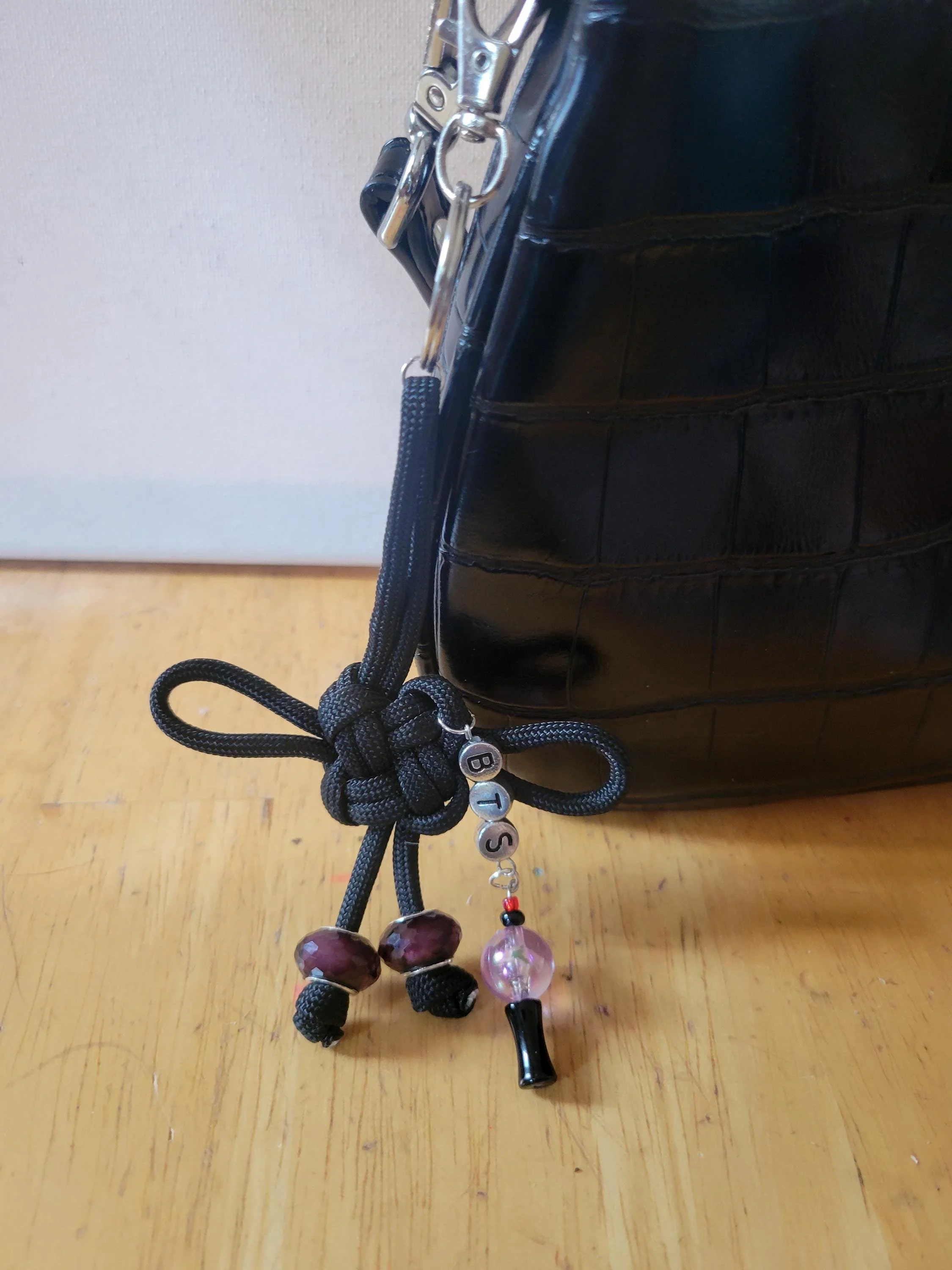 https://i.etsystatic.com/6867136/r/il/9fd42b/8087147745/il_fullxfull.8087147745_ejy9.jpg