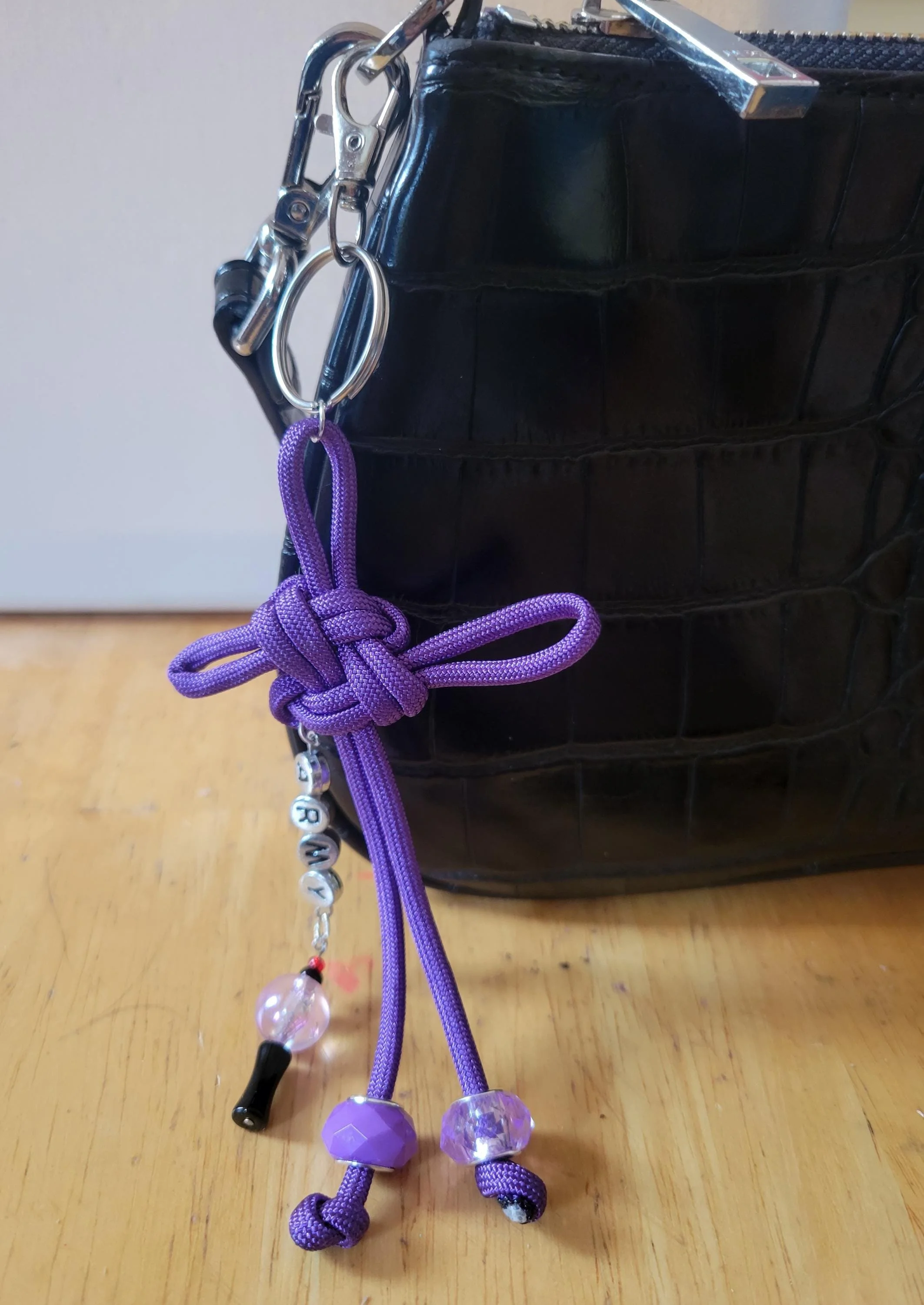 https://i.etsystatic.com/6867136/r/il/834261/8039235318/il_fullxfull.8039235318_4td0.jpg
