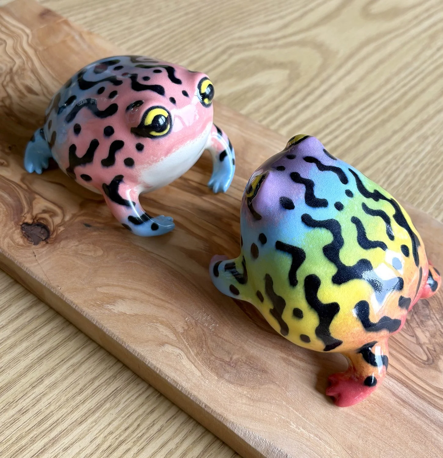pride_frogs.jpg