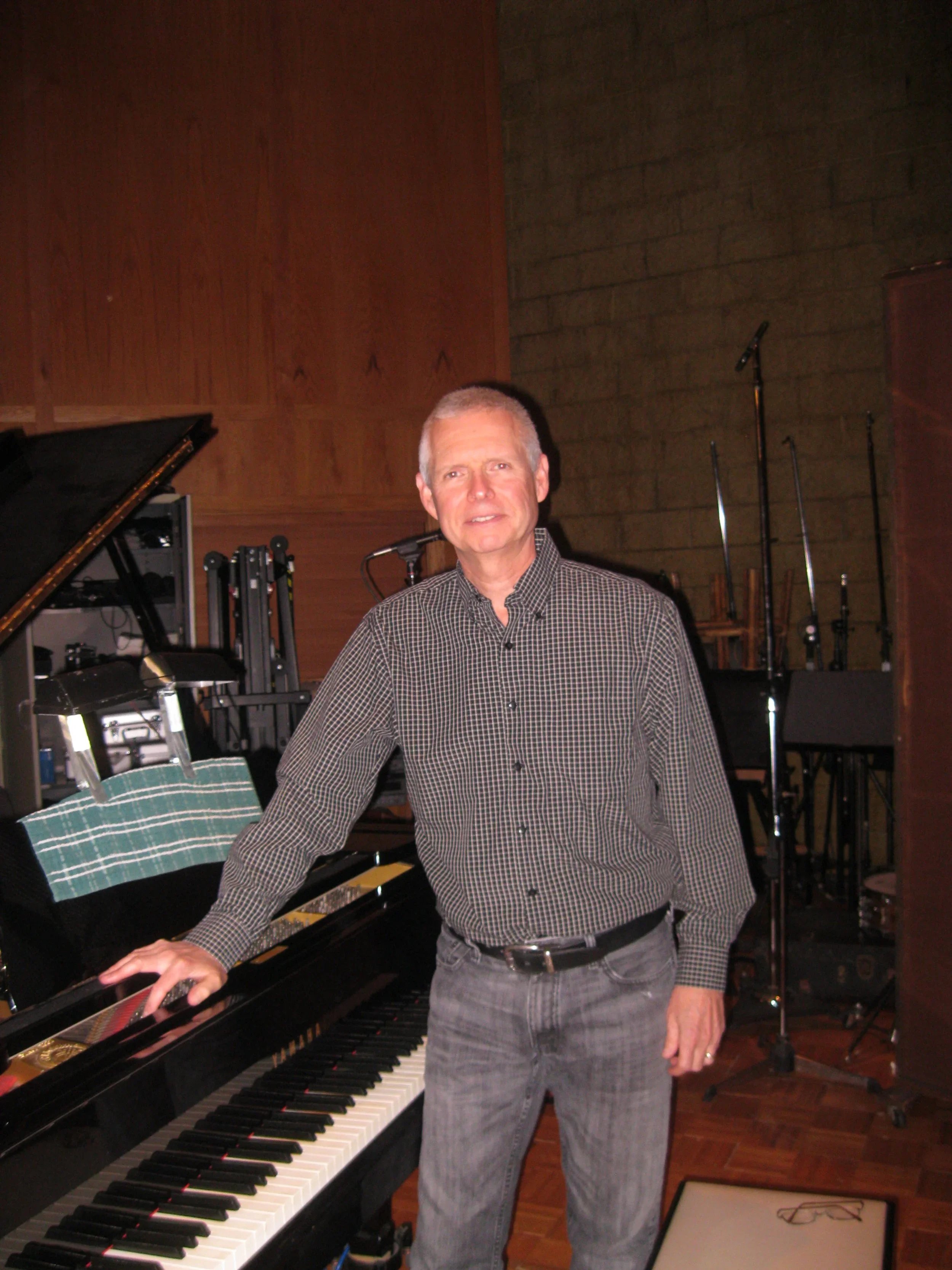 Bob in Studio at piano..webp