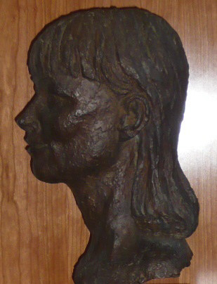 06_Bronze bust by Benno Schotz of Alannah O'Sullivan 1979 (3).jpg