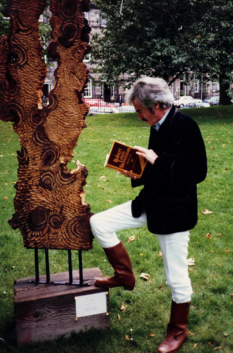 43_John Cairney as Robert Louis Stevenson, Edinburgh Book Festival 1985.jpg