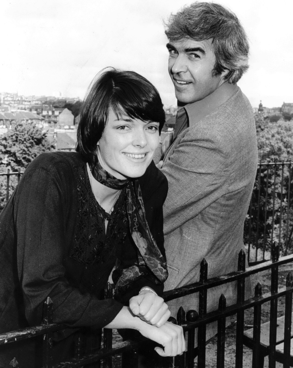 58_Publicity Shot of John Cairney & Alannah O'Sullivan, Glasgow 1979.jpg