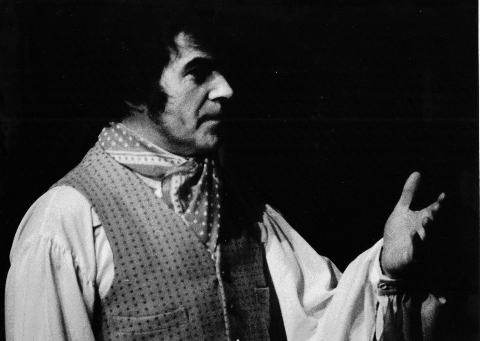 11_John Cairney as Robert Burns, c1968.jpg