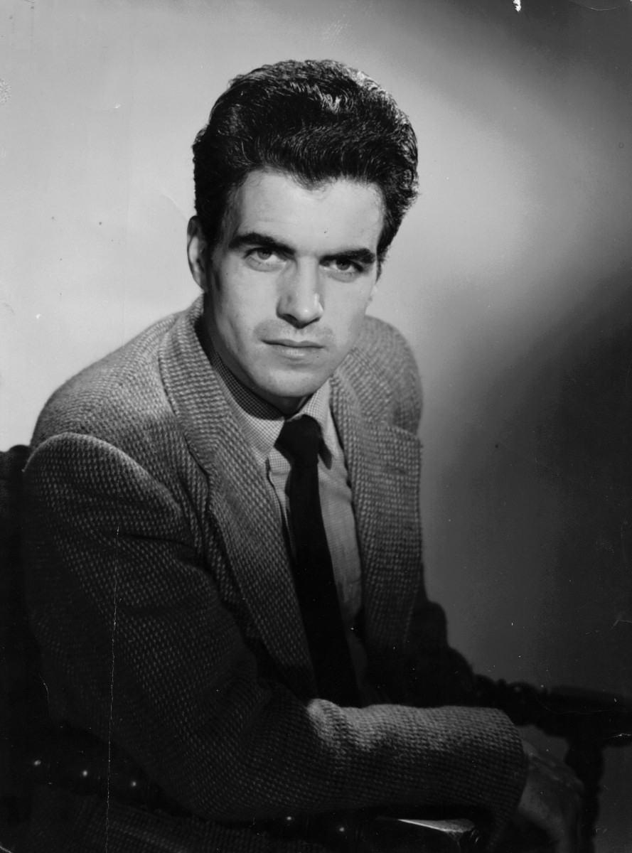 05_John Cairney c1958.jpg