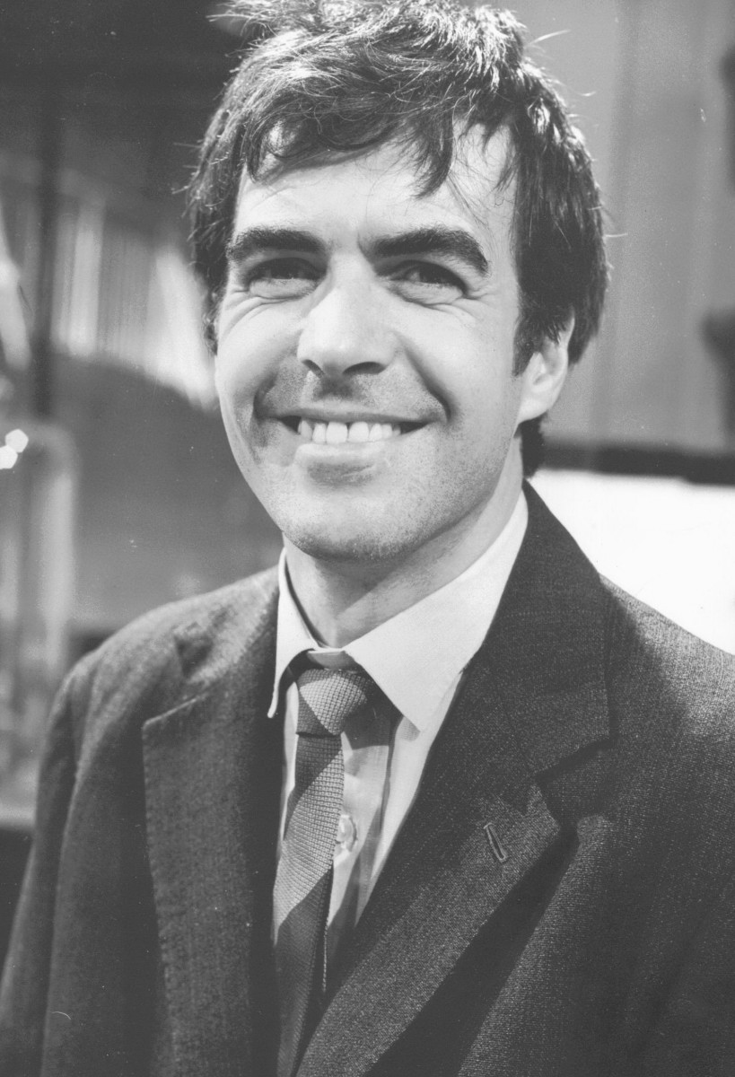 32_John Cairney as Moska in 'A Close Shave', episode of  'Glaister', STV, Glasgow 1965.jpg