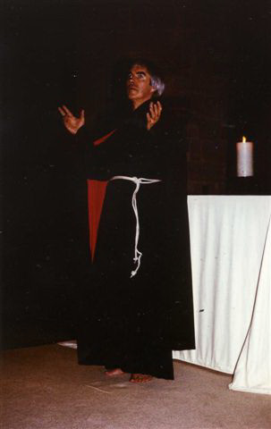 10_John Cairney as Becket in 'Murder in the Cathedral' Edinburgh Festival 1986 (8) Photo Gerald McGrath.jpg