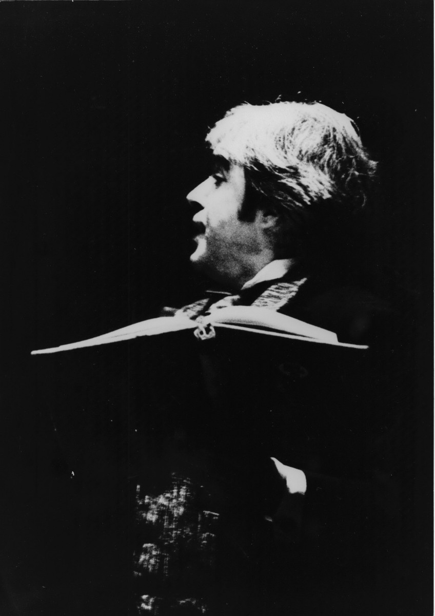 09_John Cairney as William McGonagall in 'The Real McGonagall' c1973 (2).jpg