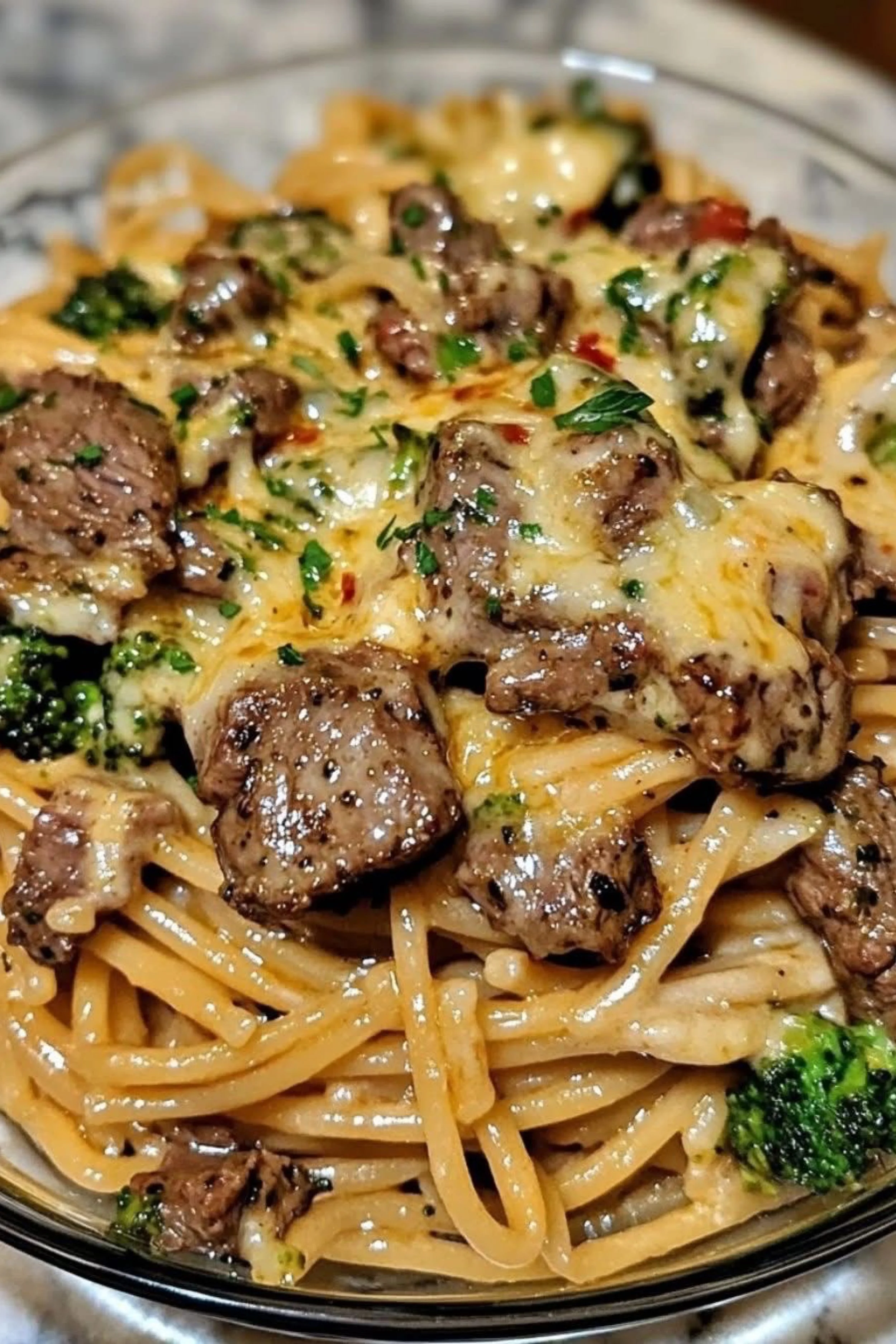 The Night the Skillet Sang: Garlic-Parmesan Steak Bites &amp; Broccoli Linguine