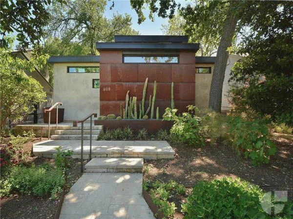 909 Post Oak
