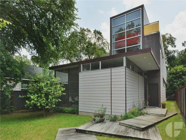 613 W Live Oak : MJ Neal