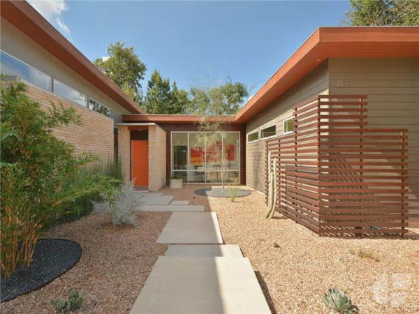 1117 Stobaugh : Metrohouse