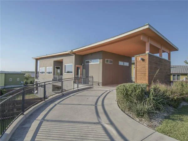 5344 Sendero Hills : Agave