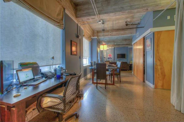 710 Colorado #I-9 : Brown Bldg