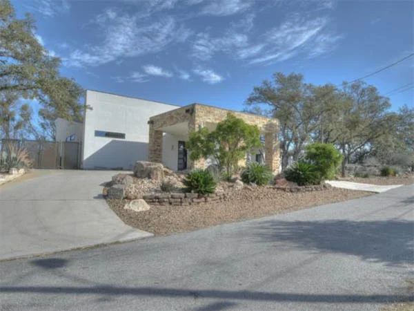 208 N Blue Ridge