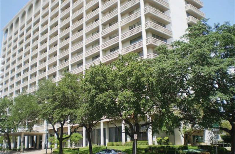 Cambridge Condo : 4C