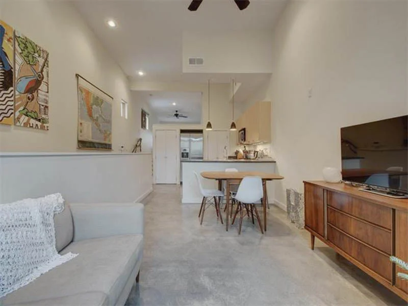 Saltillo Lofts : #218