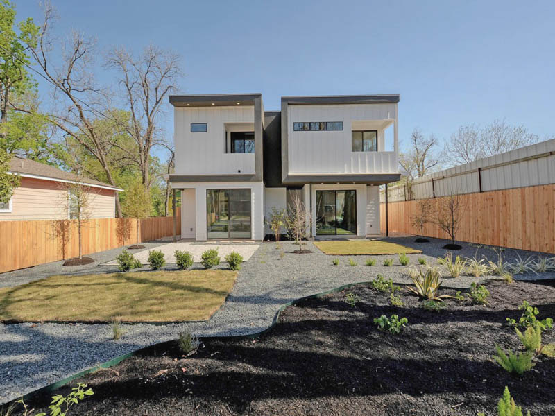 606 Johanna : Sett Studio