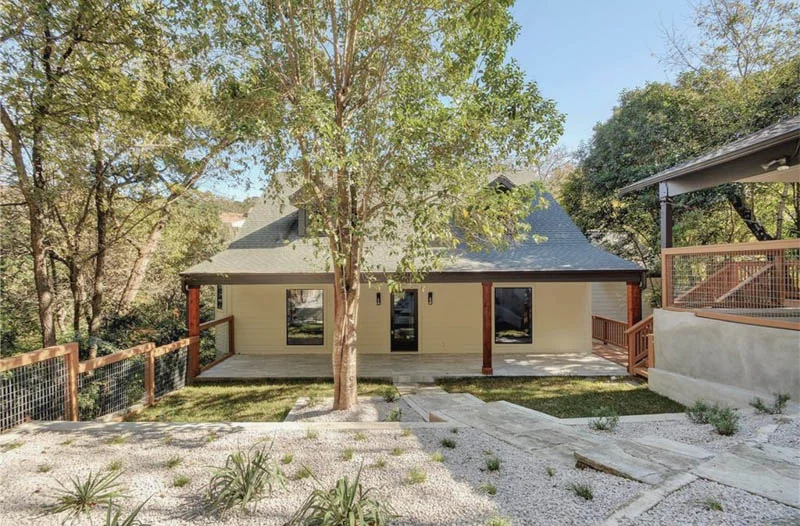 5101 Beverly Skyline