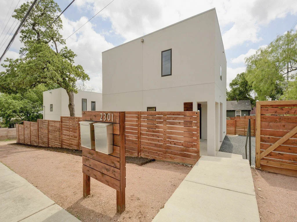 2301 E 13th : Bercy Chen