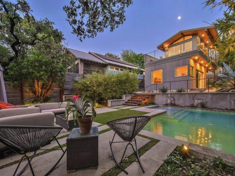 1303 Hillside