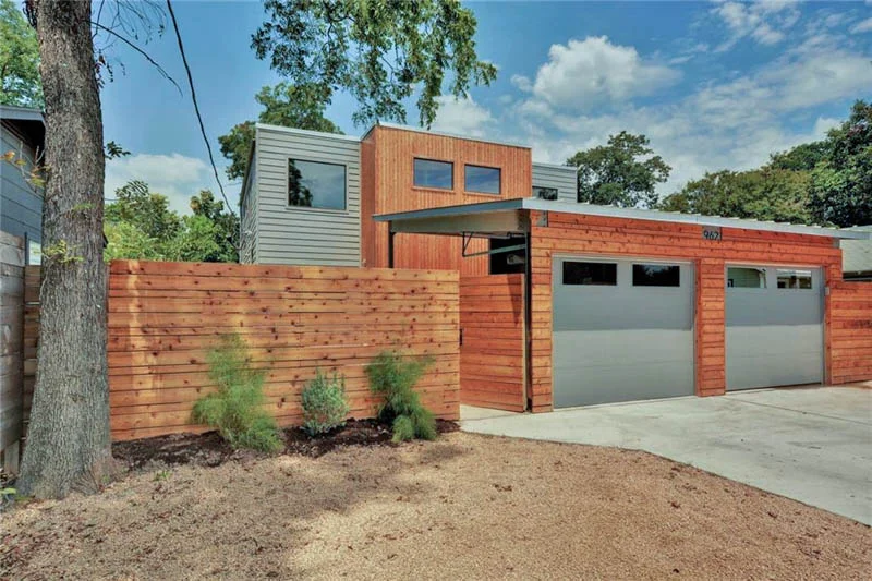 962 Springdale #A