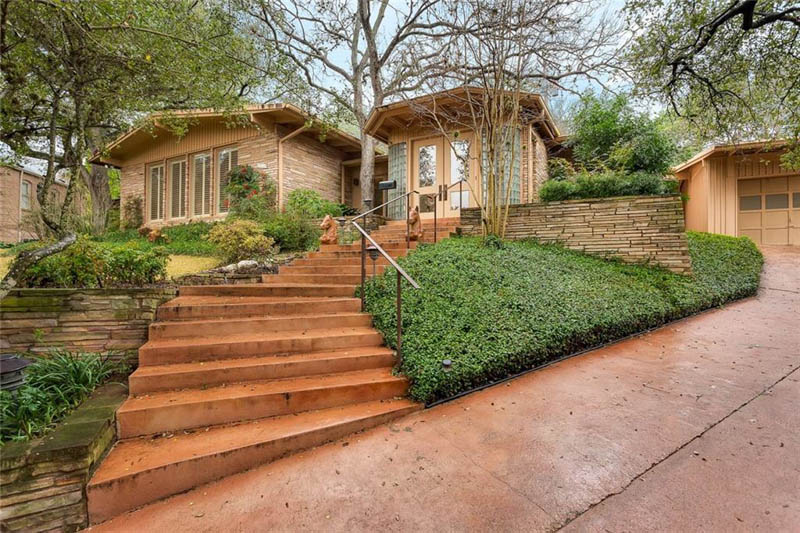 3304 Cherry Tree