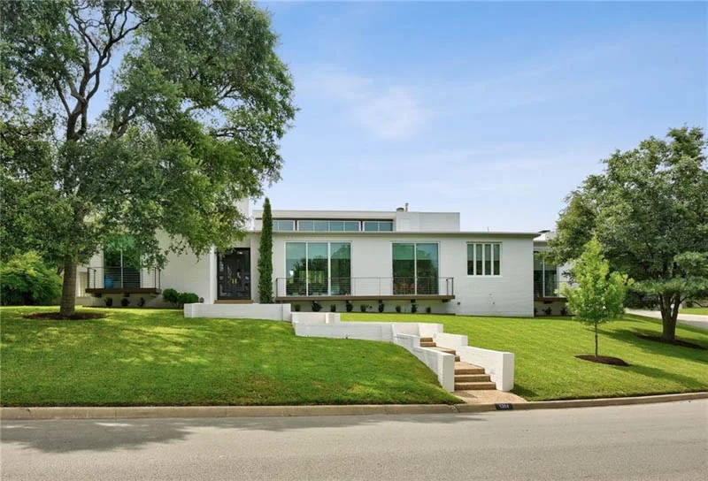 5204 Ridge Oak