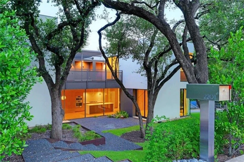 2201 HARBOR VILLAGE #B : Alter Studio