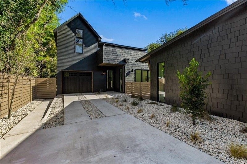 4427 Gillis #2