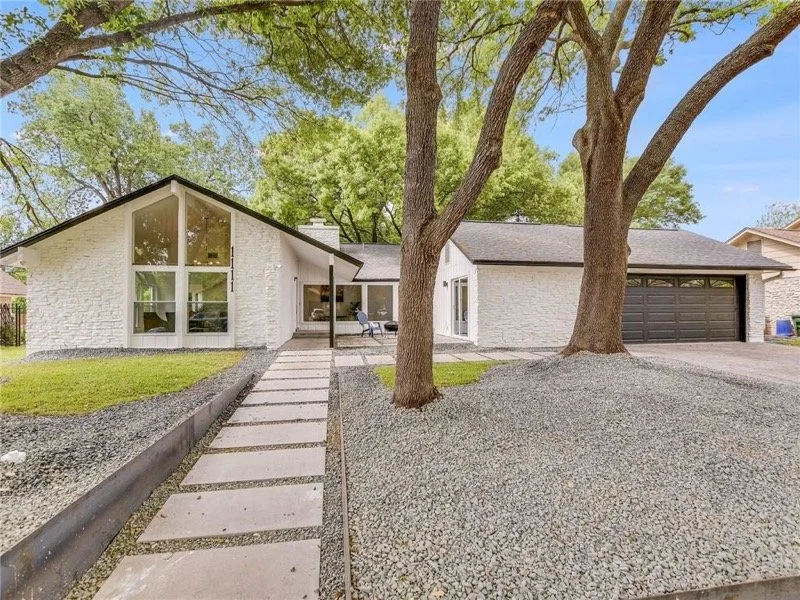 1111 Quail Park