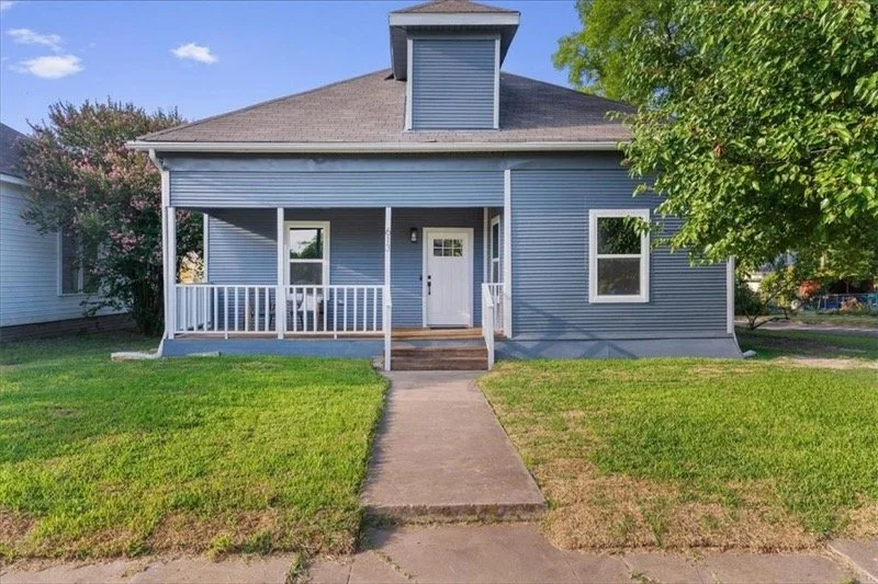 613 W 7th