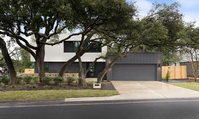 7305 Chimney Cors