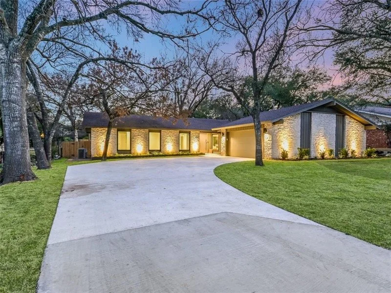 3807 Hyridge
