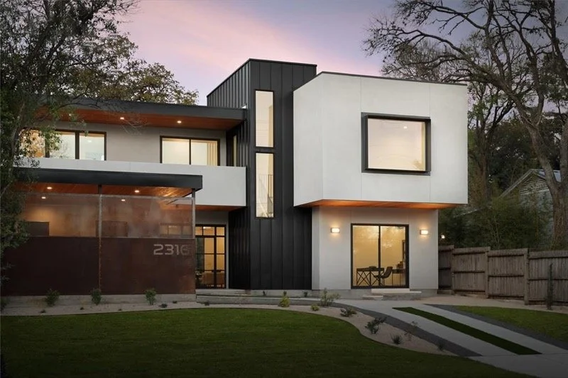 2316 W 7th