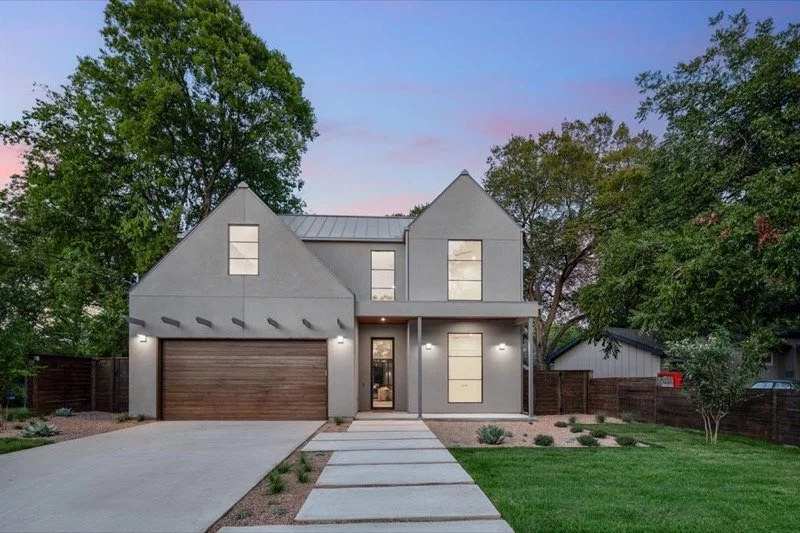 2404 White Horse