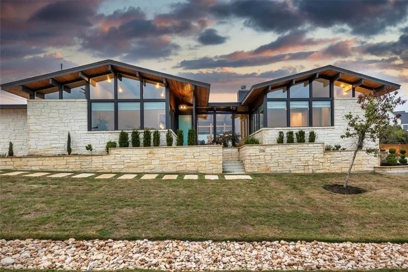 206 Waters View
