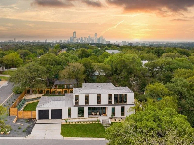 2413 W 9th