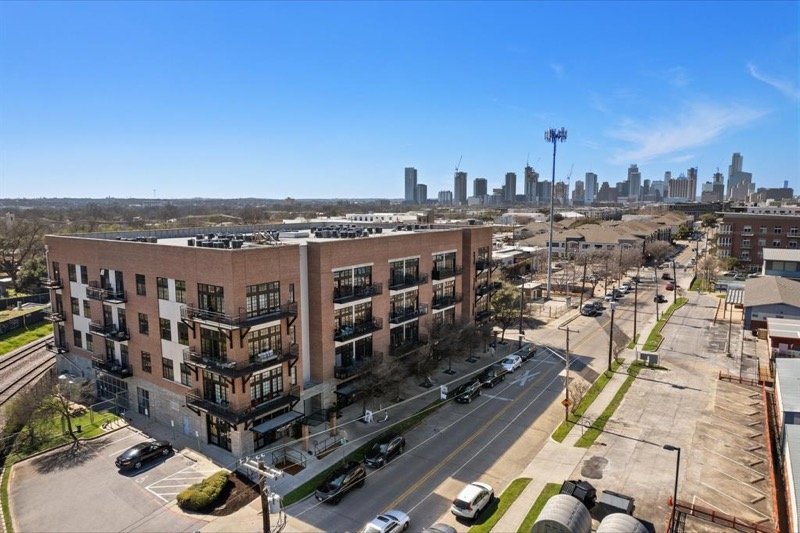 2235 E 6th #219