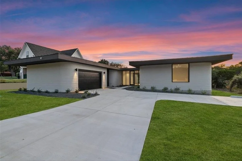 10 Peace Pipe

I continue to be very interested in these 3d printed houses. Certainly the design is compelling, and if they can move the needle on affordability that would be a game changer. This Wimberly adjacent home sure is a deal at just over $20