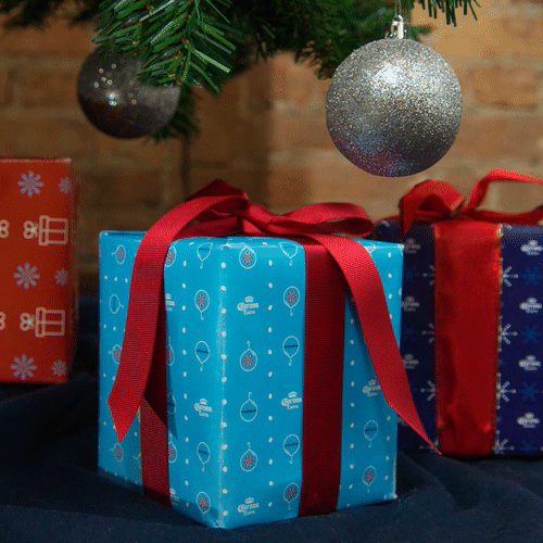 CX-holiday-Gift-Unlock-05-Selfie-Donation.gif
