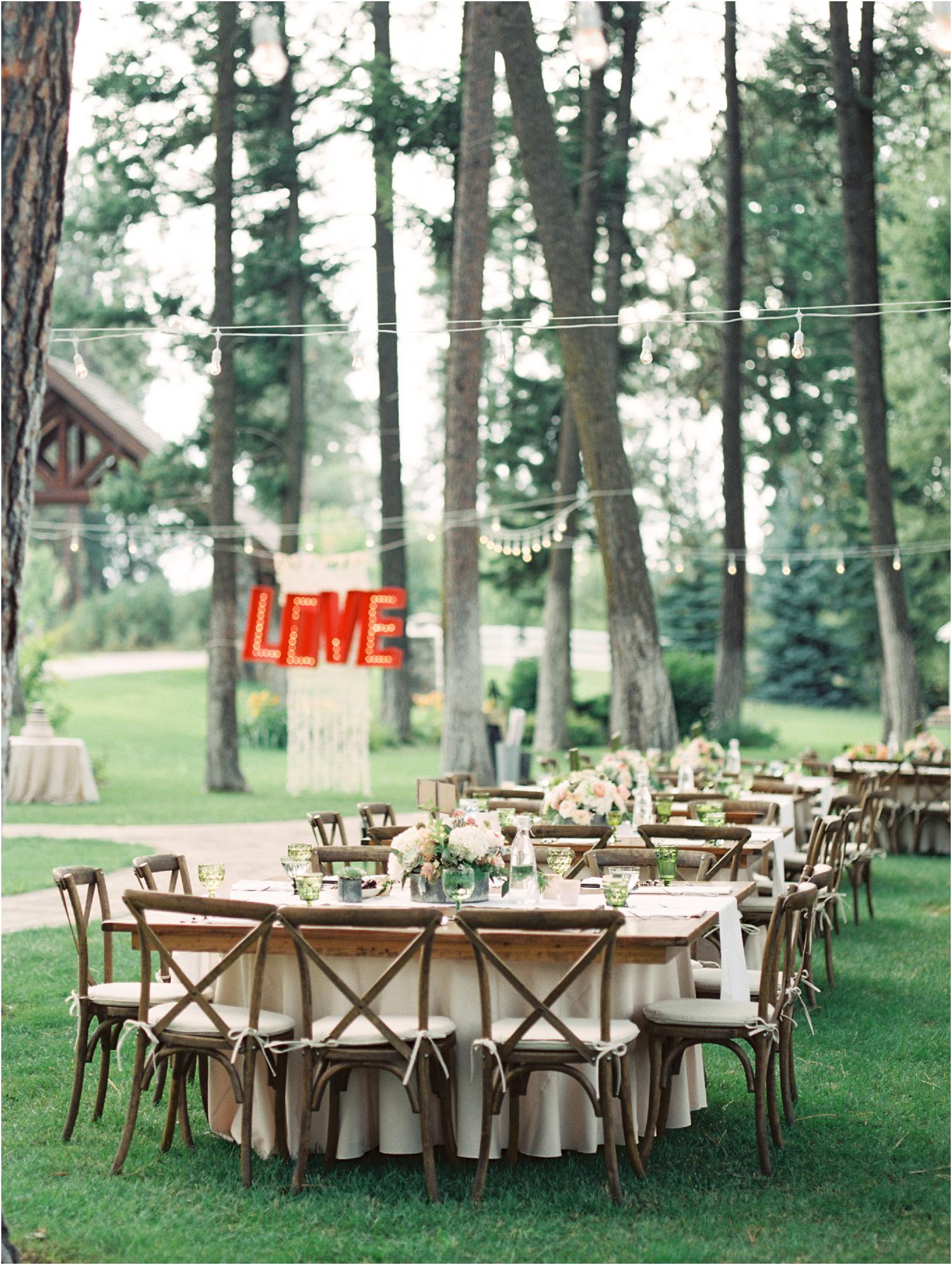  Montana Wedding at Glacier Mountain Lodge

Design and Florals: Goldfinch Events http://www.goldfinchevents.com

�Jeremiah & Rachel Photography 