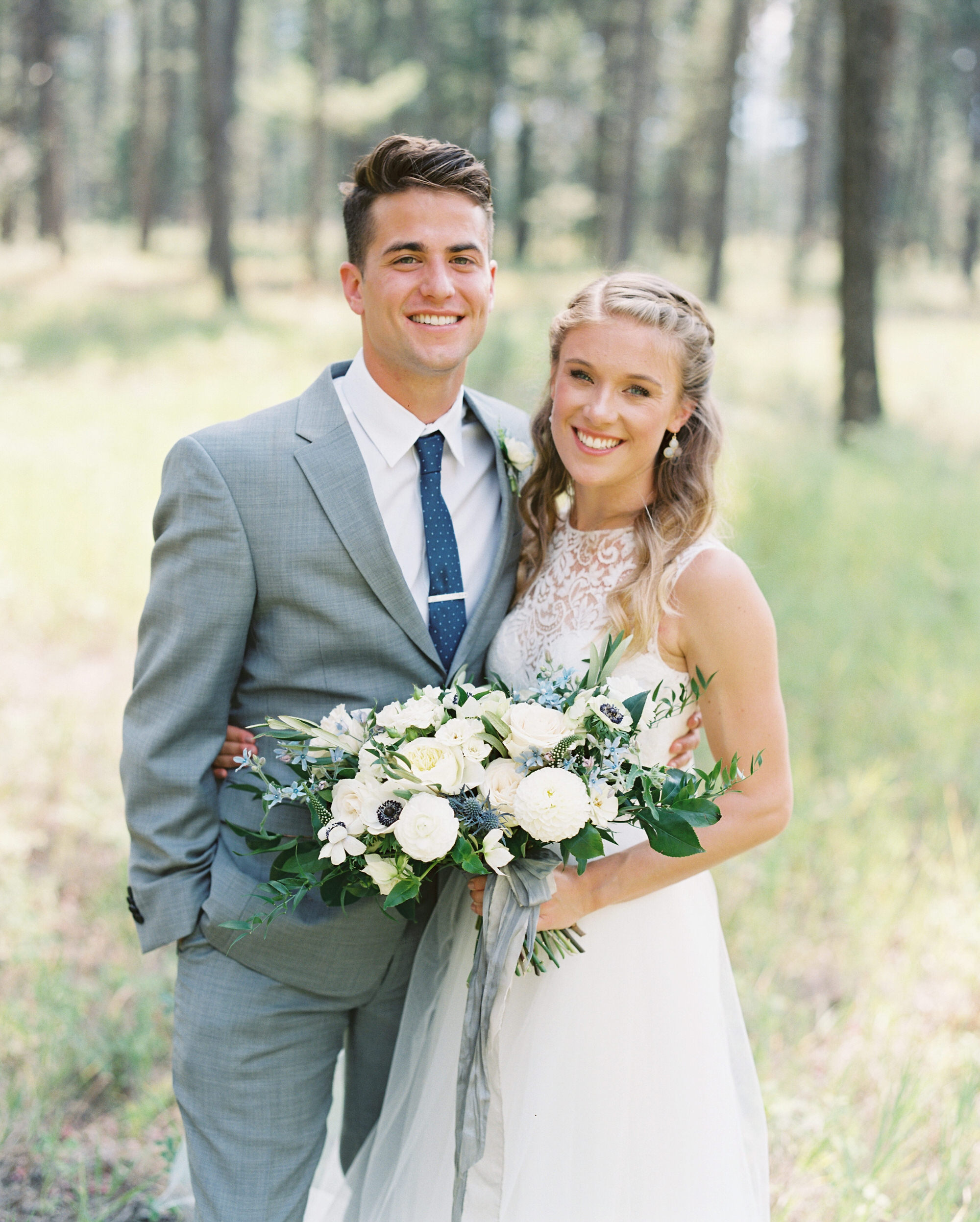  Sweet Romantic Summer Wedding florals by &nbsp;Mums Flowers http://www.mumsflowers.net 