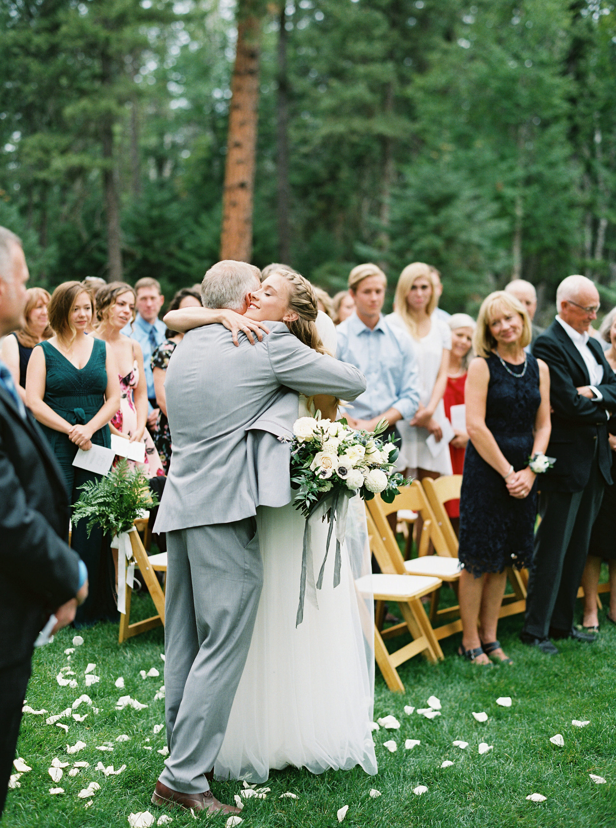  Sweet Romantic Summer Wedding florals by &nbsp;Mums Flowers http://www.mumsflowers.net 