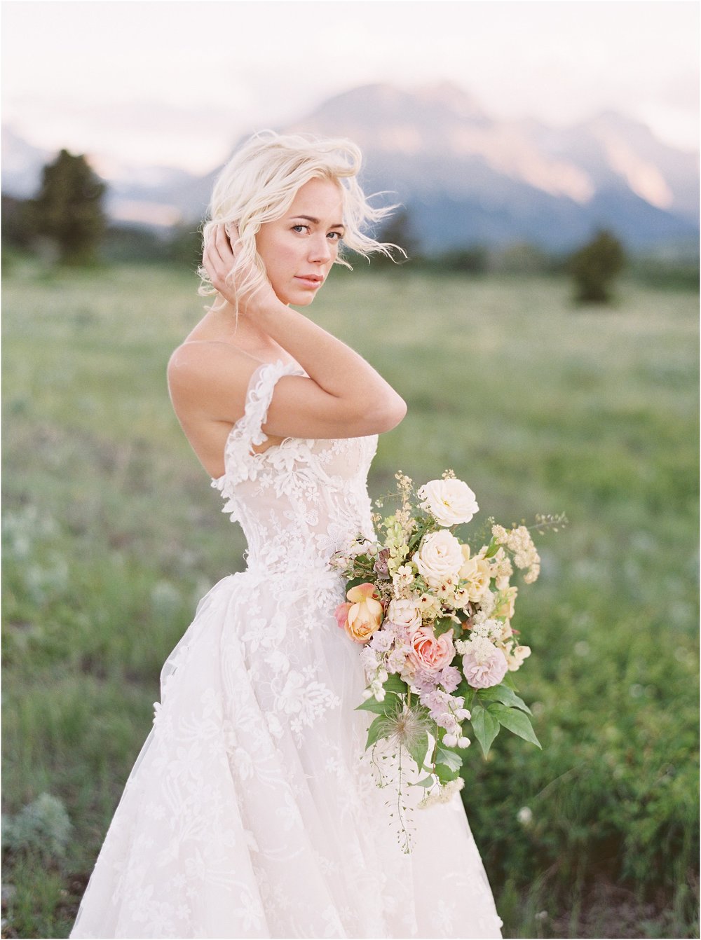  ©Jeremiah & Rachel Photography

www.jeremiahandrachel.com

Styling & Florals: Kelly Lenard

http://www.kellylenard.com

Wedding Gown: Galia Lahav

https://www.galialahav.com/




 