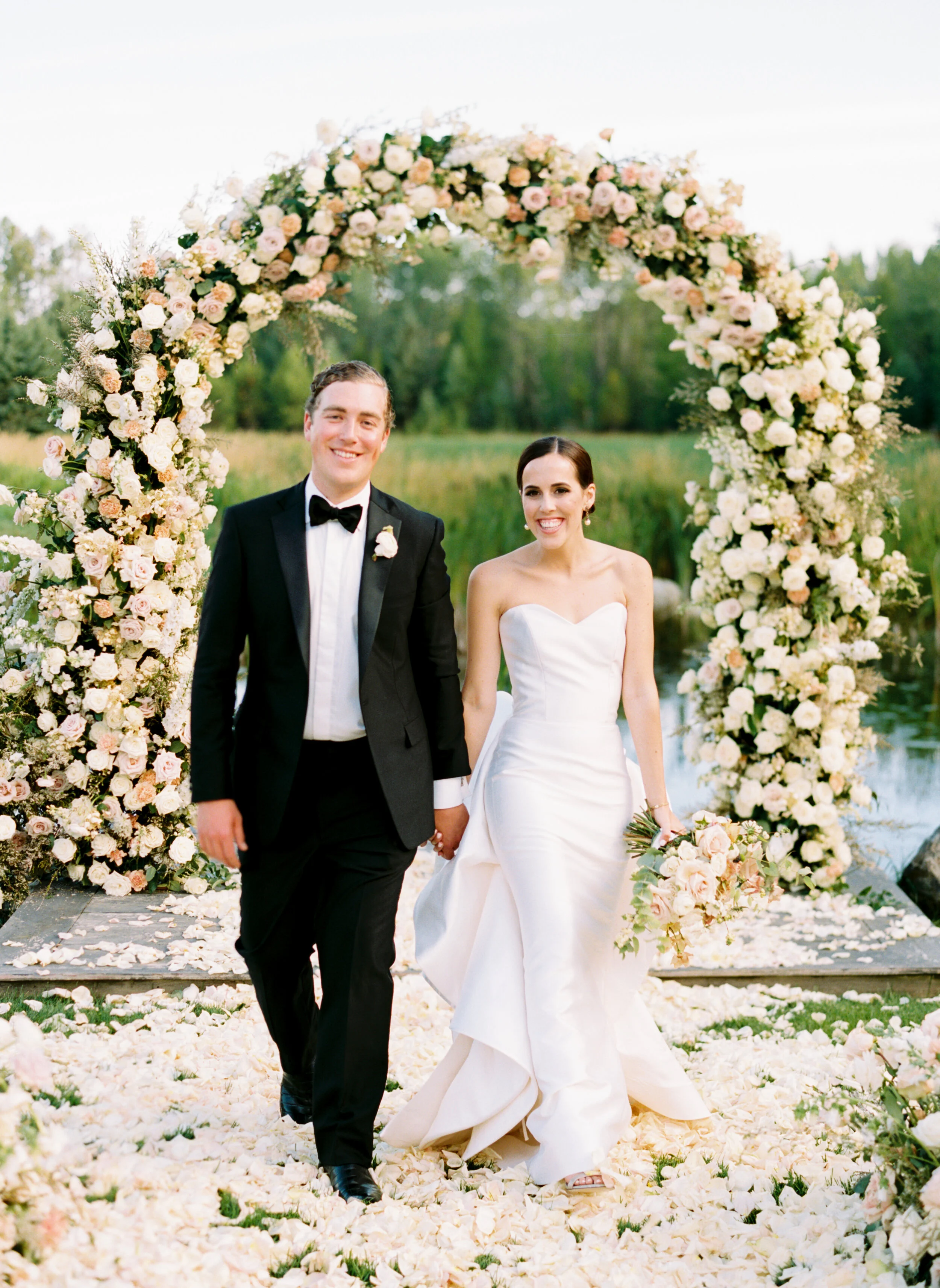  ©Jeremiah & Rachel Photographywww.jeremiahandrachel.comJeremiah and Rachel Photography | Whitefish, Montana | Fine Art Film Wedding Photography 