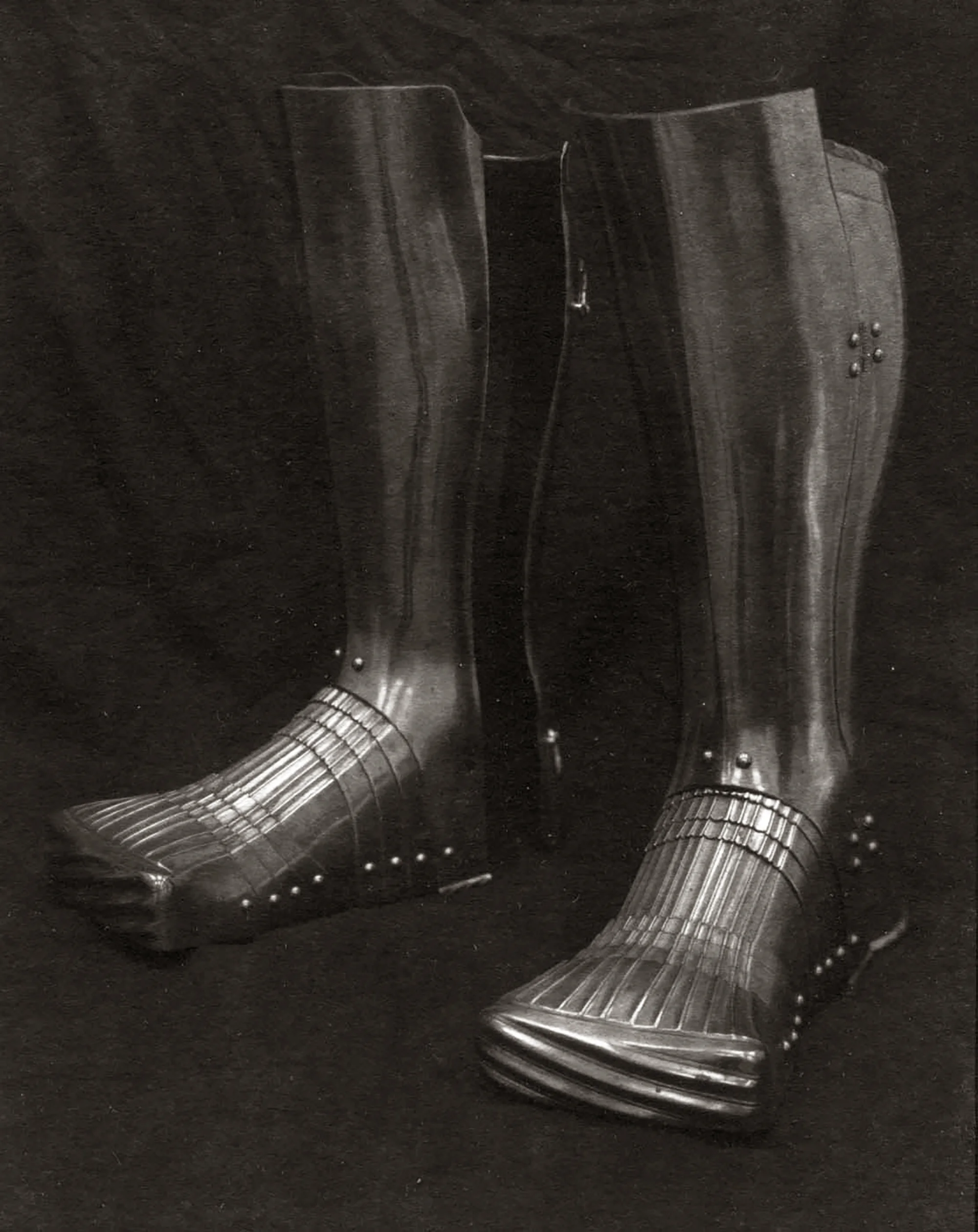 Sabboton and Greave, 2002-2004 platinum/palladium print, 4 3/4 x 3 3/4"