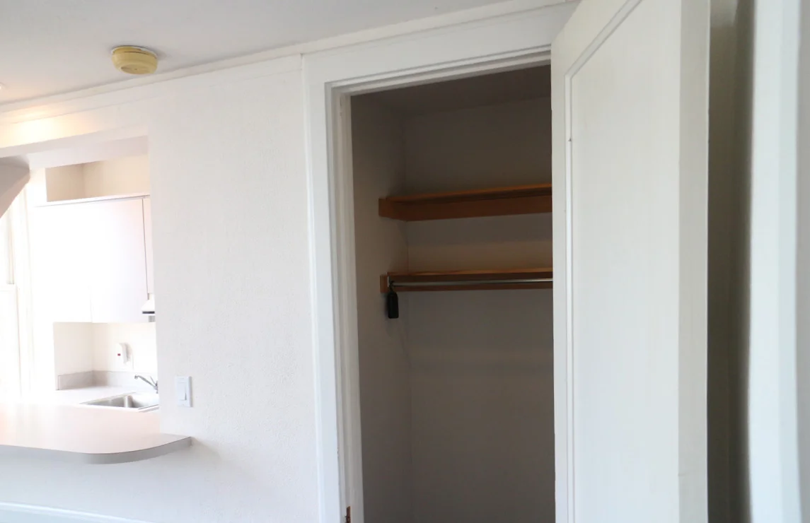 20150820_Unit305_0155.jpg
