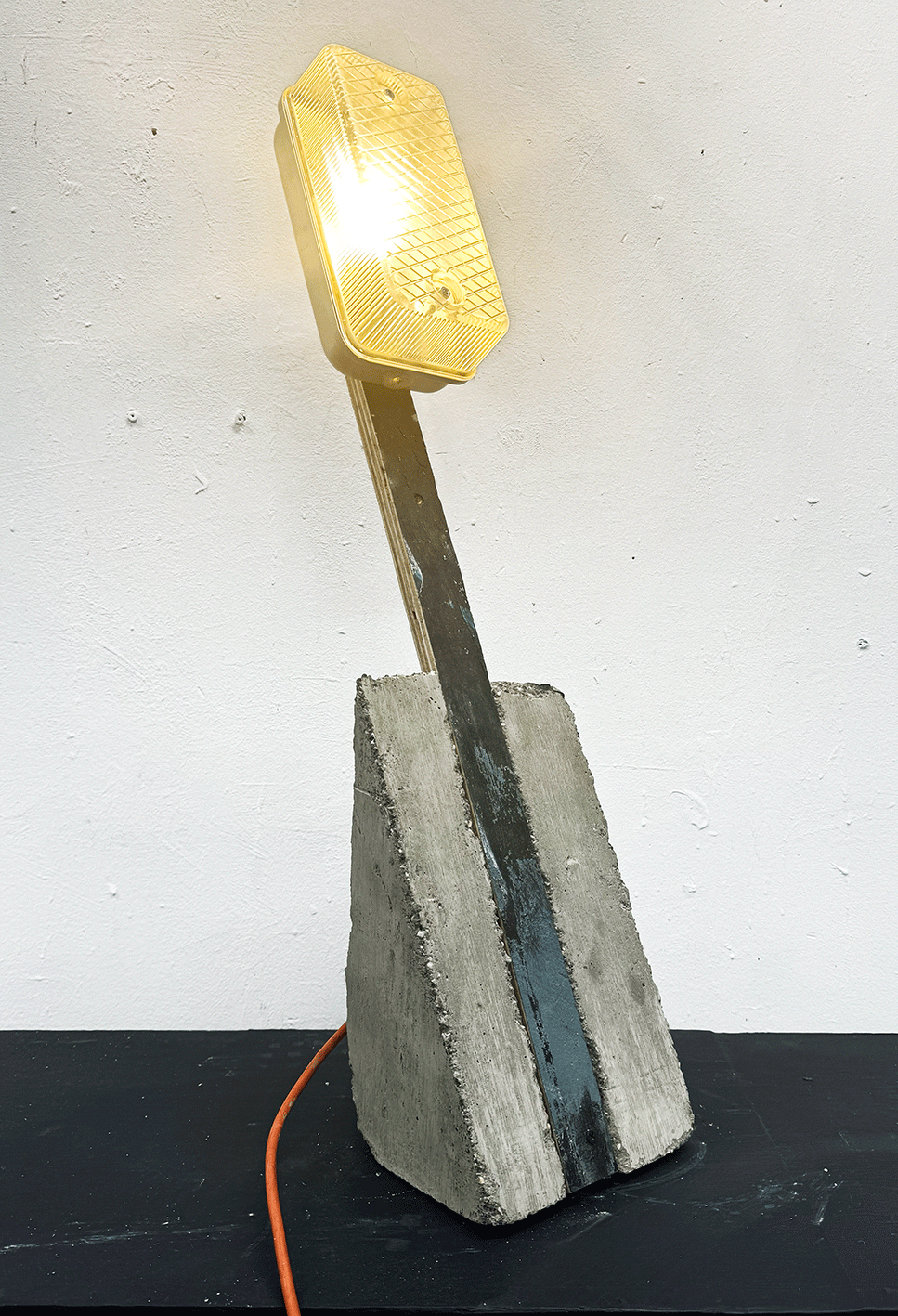 mike-ballard--lamp-23.gif