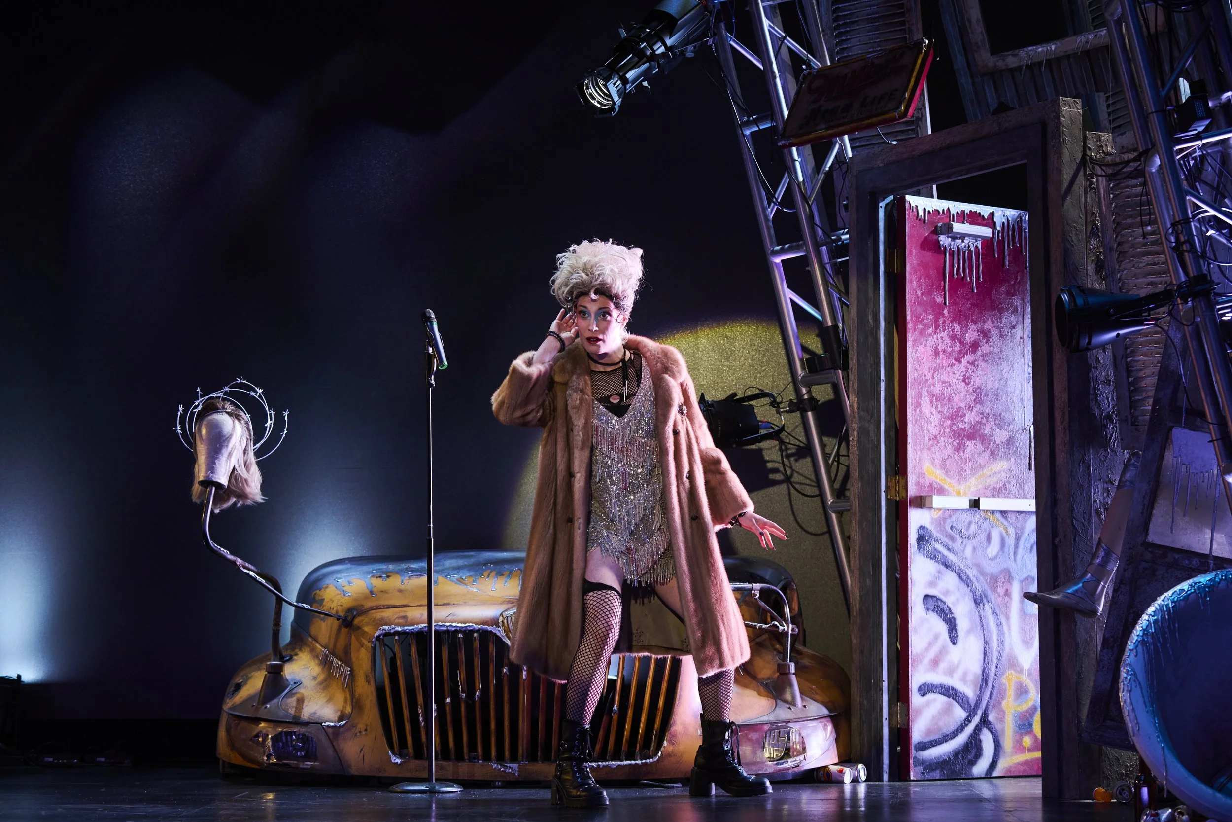 260521_CityTheatre_Hedwig_KJH_214.jpg